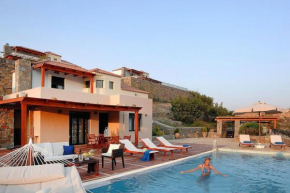Villa in Agios Nikolaos near watersports
